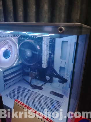 2-3 monthe Used gaming Pc full fresh cash memo available